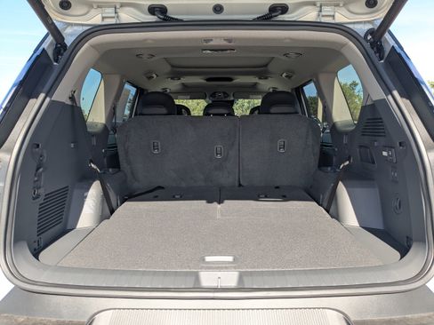 New 2026 Kia EV9 Wind image 15