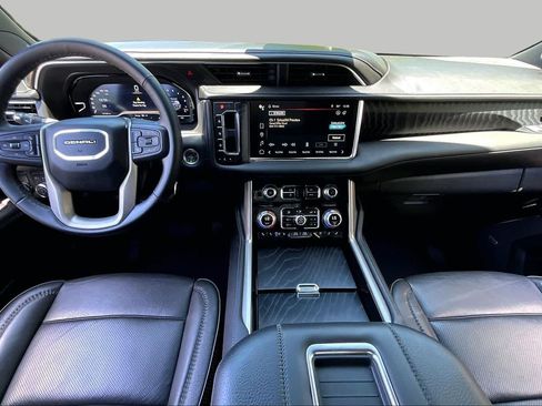 Used 2024 GMC Yukon Denali RWD image 14