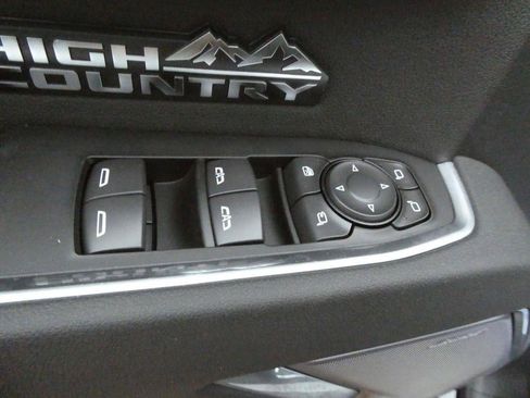 New 2026 Chevrolet Silverado 1500 High Country w/ Midnight Edition AWD/4WD image 39