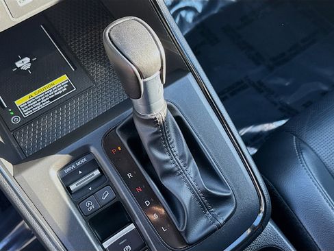 Used 2024 Honda CR-V EX-L image 12