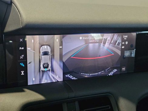 New 2025 Porsche Taycan image 28