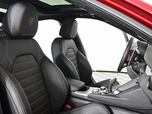 New 2025 Alfa Romeo Giulia w/ Driving Assist Package image 25