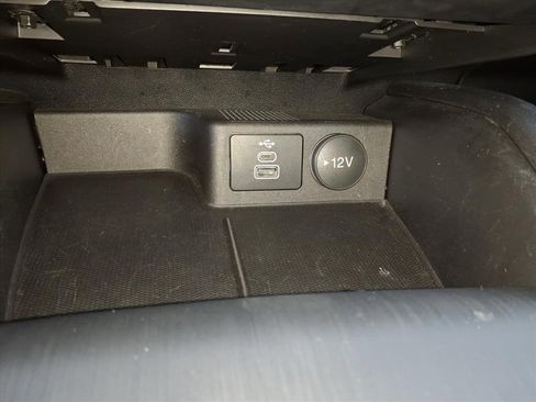 Certified 2025 Ford Escape ST-Line image 14