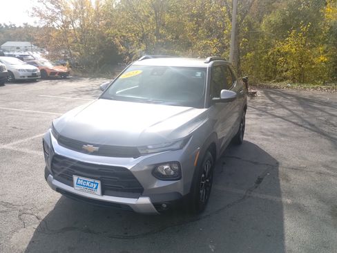 Used 2023 Chevrolet TrailBlazer LT w/ Convenience Package image 7