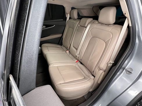 Used 2023 Lincoln Nautilus Reserve w/ Equipment Group 202A image 12