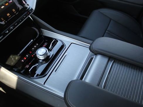 New 2026 Jeep Grand Wagoneer Limited AWD/4WD image 26