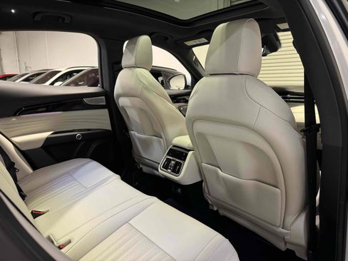 Used 2023 Maserati Grecale Modena image 36