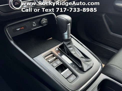 Used 2025 Honda CR-V LX image 13