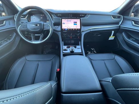 New 2025 Jeep Grand Cherokee L Limited image 20