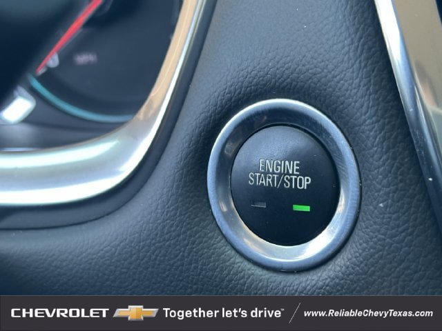 Used 2021 Chevrolet Traverse LT FWD image 23