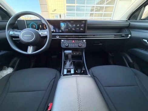 New 2026 Hyundai Tucson SE image 11