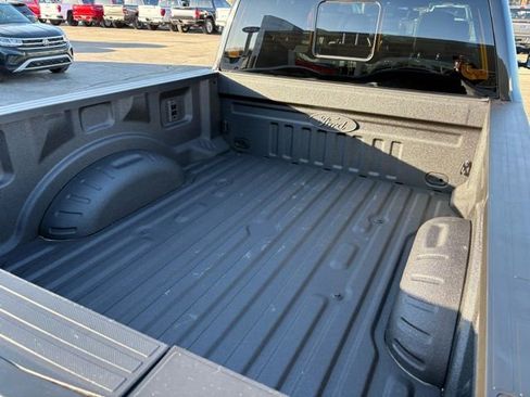 Used 2025 Ford F350 Platinum w/ FX4 Off-Road Package image 6
