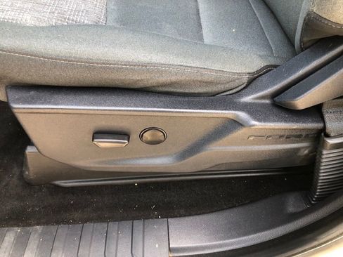 Used 2023 Ford F150 XLT image 13