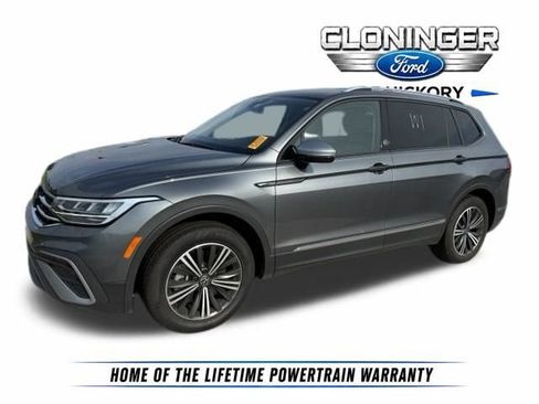 Used 2024 Volkswagen Tiguan Wolfsburg Edition FWD image 1