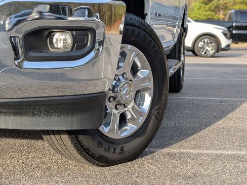 Used 2024 RAM 2500 Big Horn w/ Bed Utility Group image 31