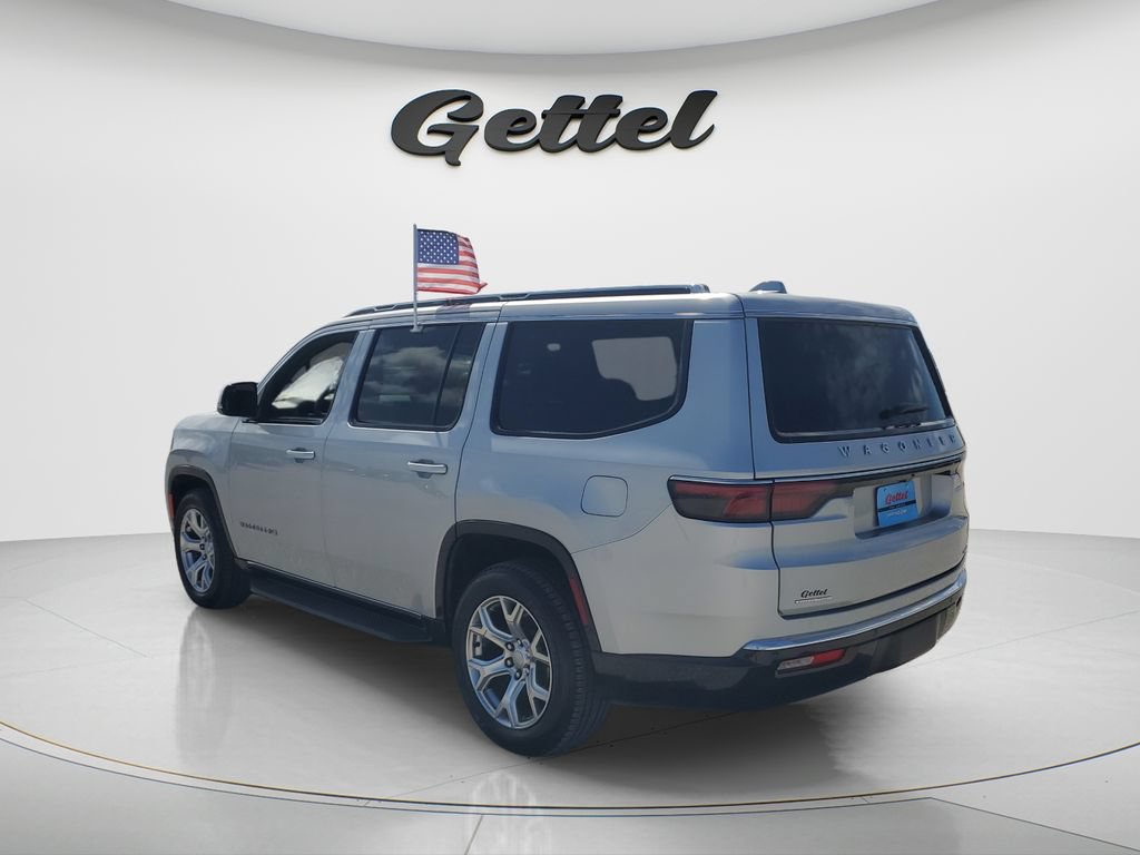 Used 2022 Jeep Wagoneer Series II AWD/4WD image 14