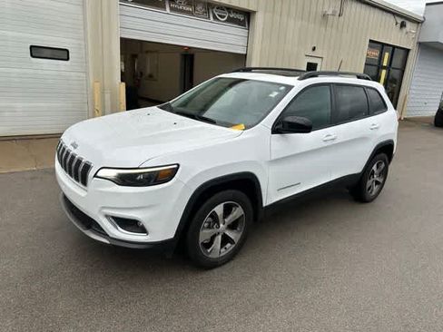 Used 2022 Jeep Cherokee Limited AWD/4WD image 17