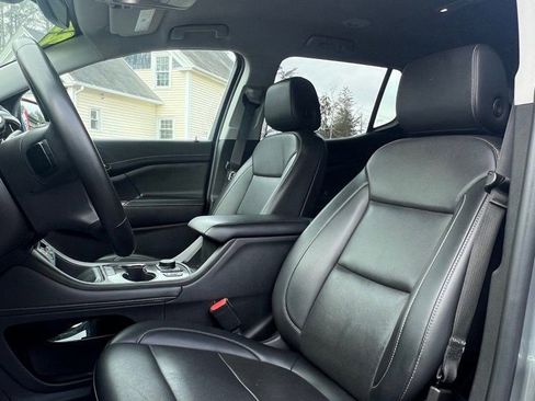 Used 2023 GMC Acadia SLT image 10