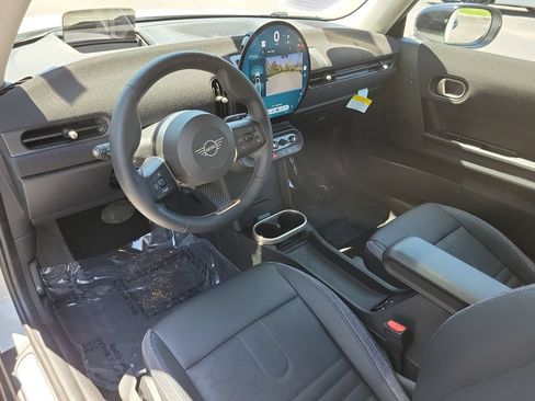 Used 2025 MINI Cooper S FWD image 18
