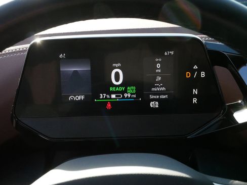 Certified 2021 Volkswagen ID.4 Pro S w/ Gradient Package image 21