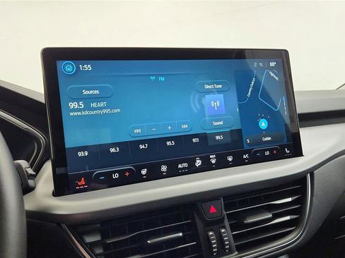 Used 2023 Ford Escape Platinum w/ Premium Technology Package image 36