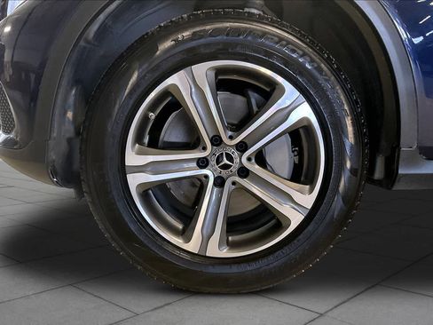 Used 2019 Mercedes-Benz GLC 300 image 10