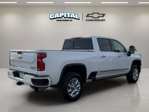 Used 2024 Chevrolet Silverado 2500 High Country w/ High Country Premium Package image 5