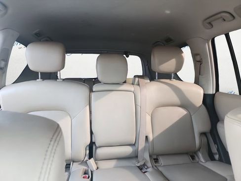 Used 2021 Nissan Armada SV image 11