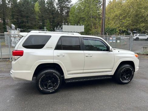 Used 2010 Toyota 4Runner Limited AWD/4WD image 5