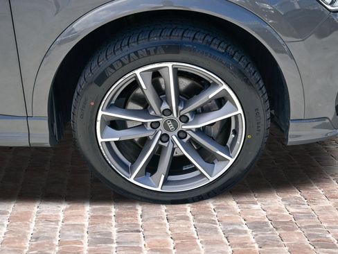 Used 2022 Audi Q3 2.0T Premium Plus w/ Premium Plus Package AWD/4WD image 38
