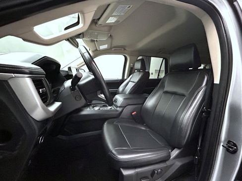 Used 2024 Ford Expedition Max XLT AWD/4WD image 10