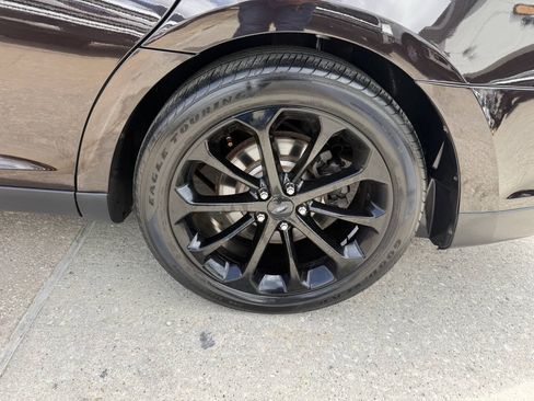 Used 2013 Ford Taurus Limited FWD image 36