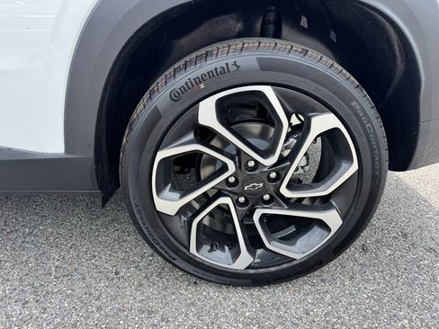 New 2026 Chevrolet Trax RS w/ Driver Confidence Package FWD image 3