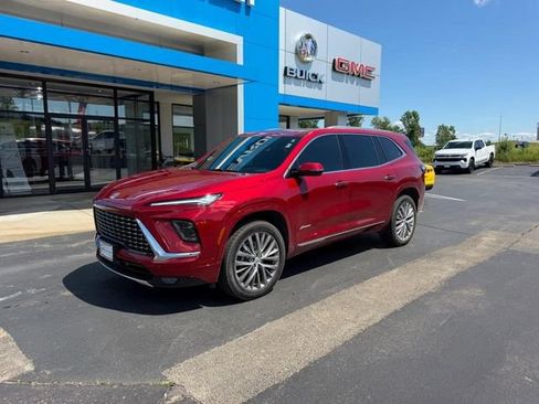 Used 2026 Buick Enclave Avenir w/ Super Cruise Package AWD/4WD image 2