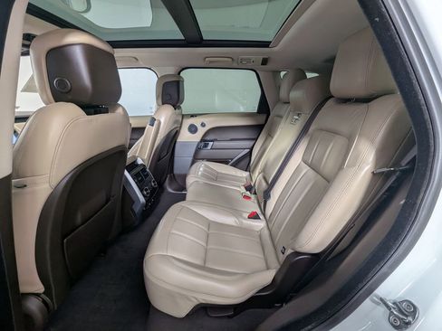 Used 2019 Land Rover Range Rover Sport HSE image 21