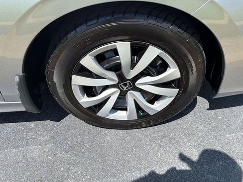 Used 2024 Honda Civic LX image 37