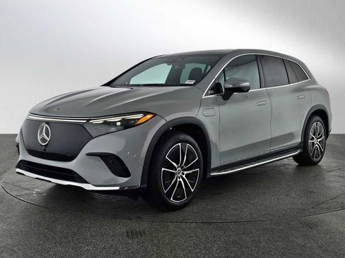 Used 2023 Mercedes-Benz EQS 450+ SUV image 7