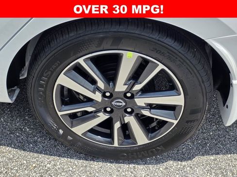 New 2025 Nissan Versa SV w/ Trunk Package FWD image 26