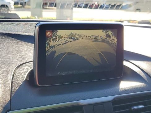 Used 2016 MAZDA MAZDA3 i Sport w/ Preferred Equipment Package image 27