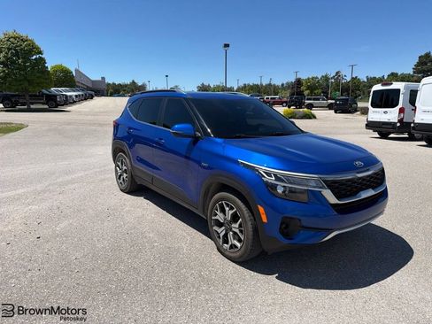 Used 2021 Kia Seltos EX AWD/4WD image 1