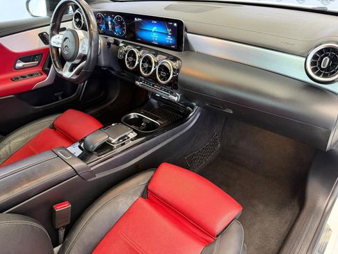 Used 2019 Mercedes-Benz A 220 4MATIC w/ AMG Line image 28
