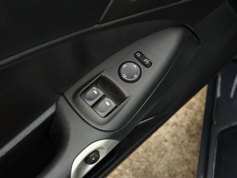 Used 2011 Chevrolet Corvette Grand Sport w/ Preferred Equipment Group image 13