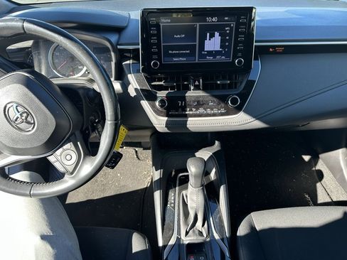 Used 2020 Toyota Corolla SE image 9