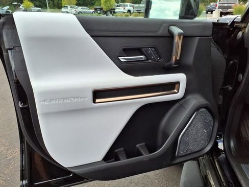 New 2025 GMC Hummer EV 2X AWD/4WD image 14