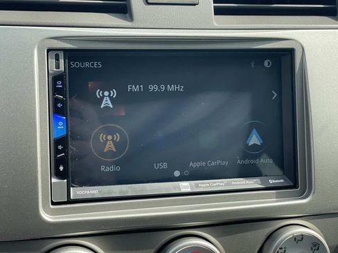 Used 2011 Toyota Camry LE image 10