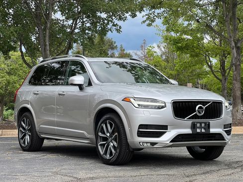 Used 2017 Volvo XC90 T6 Momentum w/ Vision Package AWD/4WD image 7