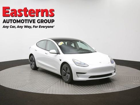 Used 2023 Tesla Model 3 Standard Range image 45