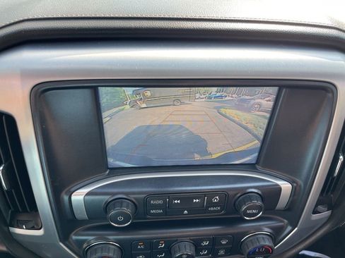 Used 2018 GMC Sierra 1500 SLE w/ SLE Value Package AWD/4WD image 14