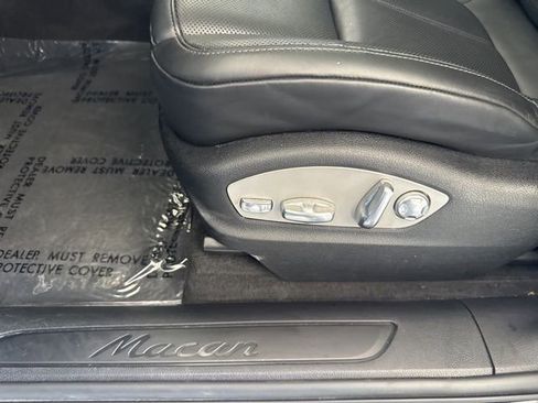 Used 2023 Porsche Macan image 20