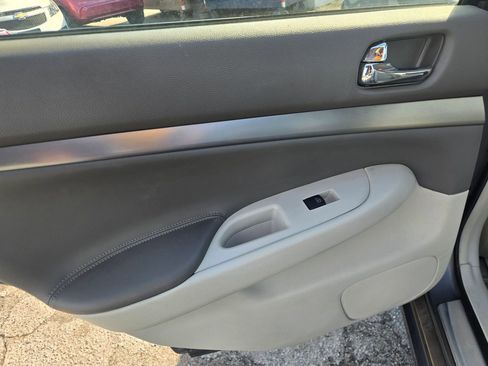 Used 2012 INFINITI G37 Journey w/ Premium Pkg image 12